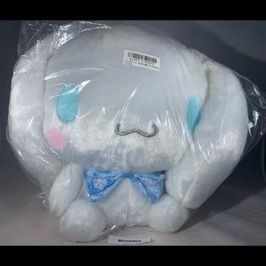 - NWT Cinnamoroll Big Plush 13" Fuyru Sanrio  Japan